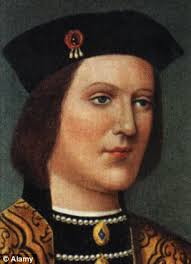 Revealed: The REAL history behind Game of Thrones' fantastical characters  (and it's surprisingly like the Wars of the Roses)