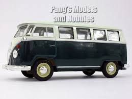 Volkswagen Vw T1 Bus 1963 1 24 Diecast Metal Model By Welly Volkswagen Diecast Vw Bus