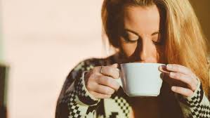 Gambar tema oleh radius images. Penyebab Badan Gemetar Setelah Minum Kopi Dan Cara Menghindarinya