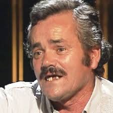 Juan joya borja conocido como «el risitas» (sevilla, 5 de abril de 1956), es un actor y humorista español conocido por aparecer en los programas de jesús quintero y en películas como torrente 3: Juan Joya Borja El Risitas Y El Cunaoo Rda Podcast Humor Y Comedia Himalaya