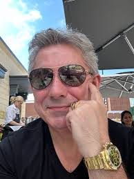 Edward Toma's Instagram, Twitter & Facebook