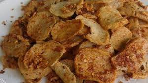 Resep bakso goreng (basreng) kering renyah pedas sederhana spesial asli enak. Penasaran Cara Membuat Basreng Lezat Yang Renyah Dan Gurih Yuk Intip