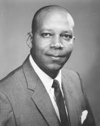 Douglas Strachan's Instagram, Twitter & Facebook