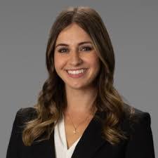 Jillian Holcomb's Instagram, Twitter & Facebook