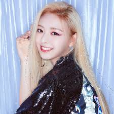 Yeji, lia, ryujin, chaeryeong and . Yuna Itzy Profile K Pop Database Dbkpop Com