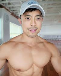 Han Ly (@therealhanly) • Instagram photos and videos