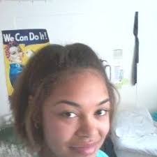 Amber Tooley's Instagram, Twitter & Facebook