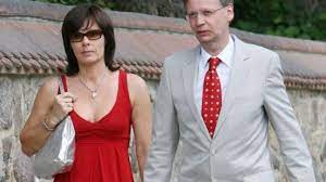 Bekannt ist, dass er seit 1988 mit ehefrau thea zusammen ist, die. Gunther Jauch Privat Diesem Hobby Front Der Wwm Moderator In Seiner Freizeit News De