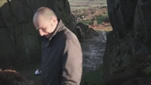 Peter robinsonin suosittuun dekkarisarjaan perustuva jännityssarja ylikomisario banks esittelee peräänantamattoman poliisimiehen, joka kääntää jokaisen kiven selvittääkseen. Cow Calf Ilkley W Yorks Uk Dci Banks Ghosts 2015 Movie Locations On Waymarking Com
