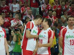 Swoje popisowe akcje pokazali wilfredo leon, bartosz kurek i bartosz bednorz, a michał kubiak przesiedział i przestał całe pięć setów pierwszego w tym roku meczu reprezentacji polski. Jesli Jeszcze Do Tej Pory Jakims Cudem Nie Wzdychalyscie Do Michala Kubiaka Za 10 Sekund Zaczniecie Sport