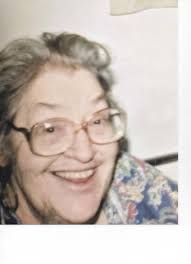 We just got married November 15 and I'm trying to complete a collage. My  face is blurry in this photo. Can a girl get some help please. Thanks in  advance ❣️