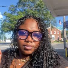 Oshkosh vintage 2024 yellow rubber wristband