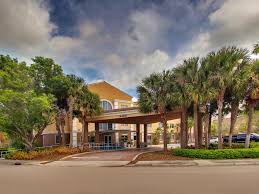 Find 4 listings related to oceanfront inn in palm beach on yp.com. Beach Hotels In West Palm Beach Top 8 Oceanfront Hotels Resorts By Ihg Price From Usd 113 05