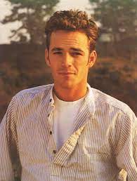 Luke perry, best known as' 90s heartthrob dylan mckay on beverly hills, 90210, introduced himself on the show's second episode as mad, bad and dangerous to know, a this sparks the show's most famous love triangle between the three characters.beverly hills 90210 gif from beverlyhills gifs. Pin On Luke Perry
