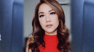 Karena kucinta kau melangkah lagi performing from bcl s attic. Chord Gitar Dan Lirik Lagu Karena Ku Cinta Kau Bunga Citra Lestari Tribun Manado