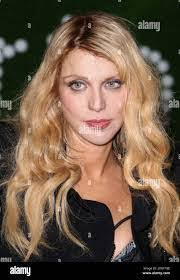 Courtney Trew's Instagram, Twitter & Facebook