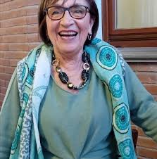 Cassata in versione mattonella? Sì, ed è una meraviglia! 🤩 LuCake vi farà  conquistare tutti al primo assaggio! ❤ Trovate il testo ricetta qui 👉  https://ricette.giallozafferano.it/Mattonella-cassata.html