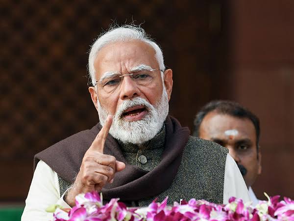 PM Modi lauds President Murmu's vision for a developed India and inclusive  growth | DD News