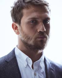 Memo es un hombre con discapacidad que lleva una vida feliz junto a su madre y su hija ova. Asi Se Ve El Actor De Milagro En La Celda 7 En La Vida Real Notiboom Noticias Al Momento