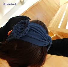 Plusieurs techniques existent, avec des difficultés et des résultats très différents. Comment Faire Un Bandeau Pour Les Cheveux Avec Un Tee Shirt Tuto Diy Headband Stephanie Bricole