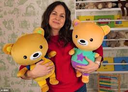 Yes, i still have a bump. Giovanna Fletcher Gets Emotional As She Watches Mcfly All About Us Aktuelle Boulevard Nachrichten Und Fotogalerien Zu Stars Sternchen