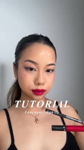 Foxy Eye Red Lip