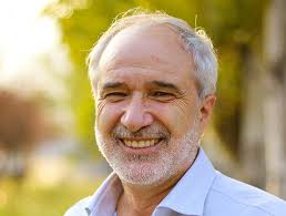 Elección de Decano 2022-2026: dos candidatos aspiran a conducir la Facultad  de Medicina