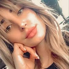 Emma Maze (emmamaze)