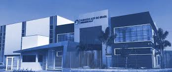 O brasil também tem altos níveis de encarceramento e a quarta maior população carcerária do mundo (atrás de estados unidos, china e rússia), com um total estimado em mais 600 mil presos (300 para cada 100 mil habitantes) em todo o país (junho de 2015), um aumento de cerca de 161% em relação ao índice registrado em 2000. Huehoco Do Brasil Huehoco
