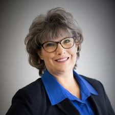 Liana Watson's Instagram, Twitter & Facebook