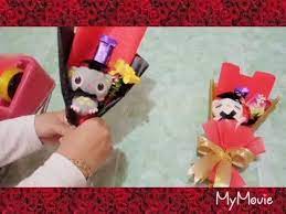 Siapkan blender kemudian blender bubuk cokelat dengan gula pasir, tambahkan sedikit air kemudian sisihkan terlebih dahulu. Belajar Cara Buat Bunga Konvo Mini Bungakonvotadikaprasekolah Bungakonvomini Youtube How To Wrap Flowers Videos How To Wrap Flowers Flowers Video
