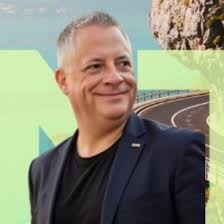 A little (big) update… Due to the incredible support from all of my  wonderful clients over the last decade & most recently since I made the  best decision ever and joined The