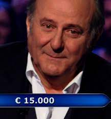 Gerry scotti in lacrime a chi vuol essere milionario gerry scotti , si sa, ha un animo molto sensibile e in passato è successo anche di vederlo piangere in diretta, in preda alla commozione. Chi Vuol Essere Milionario Gerry Scotti Si Commuove Ancora