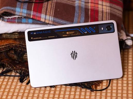 REDMAGIC Gaming Tablet 5 PRO (REDMAGIC Astra 2) Review: Strongest Android Small Tablet
