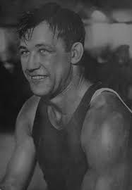 🥊 Keep Punching Podcast with Sharon Ellis! Sharon shares the untold story  of life with world champion boxer Lester Ellis — from the highs of title  wins to the heartbreak of losing