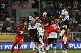 Sebanyak 16 pasukan telah mengambil bahagian dalam kejohanan yang berprestij ini. Terengganu Dan Perak Buat Perhitungan Tentukan Juara Piala Malaysia 2018