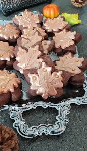Sables D Automne Au Chocolat Et Speculoos Http Www Gourmandiseassia Com Archives 2018 11 03 36838571 Html Gateaux Et Desserts Sables Decoration Gateau