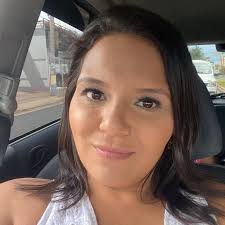 Linda Candido's Instagram, Twitter & Facebook