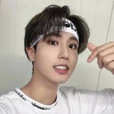 Best AI Chat Character rudy pankow fr : Explore Profiles & User  comment|Polybuzz AI Chat