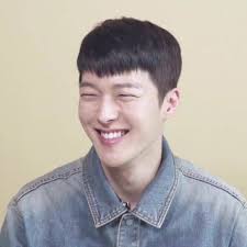 Both jang ki yong and son yeon jae shared photos of a seaside view of the beaches of busan on instagram back on april 25. Jang Ki Yong ì¥ê¸°ì© Smile Facebook