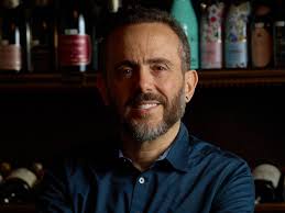 Criador do Paris 6 inaugura wine bar nos Jardins; conheça