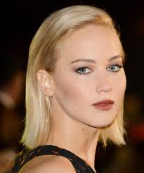 See more ideas about jennifer lawrence, jennifer lawrence makeup, jennifer. Get Jennifer Lawrence S Makeup From The Hunger Games London Premiere Instyle