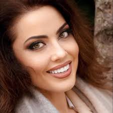 Do any businesses print UV DTF locally?? Would love to support a local  business and cut out the hassle of waiting for the mail to be delivered 😬