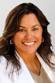 Carolyn Hatter's Instagram, Twitter & Facebook