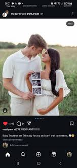 Madi is pregnant!! : r/thebachelor