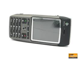 HTC MTeoR: obrněný mobil s Windows ...