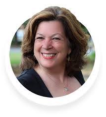 Janis Macdonald's Instagram, Twitter & Facebook