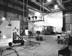 Epingle Sur Studio