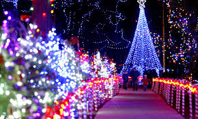 Jul 04, 2021 · the wisconsin christmas carnival of lights, which this year is celebrating its 11th anniversary, is open through dec. Dazzling Wisconsin Holiday Lights Shows To Enjoy State Trunk Tour