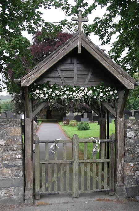 Lych-gate | Churchyard, Medieval, Entranceway | Britannica